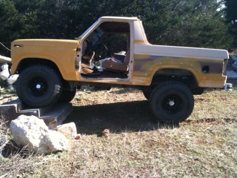 1986 Ford Bronco photo