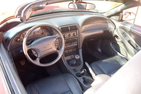 2002 Ford Mustang photo