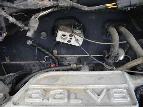 1993 Dodge Grand Caravan photo