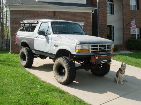 1995 Ford Bronco photo