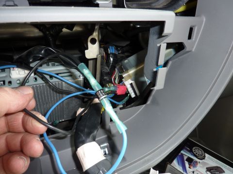 2002 Toyota Sequoia photo
