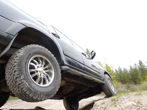 2002 Toyota Sequoia photo