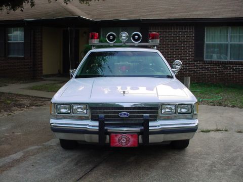 1991 Ford Crown Victoria photo