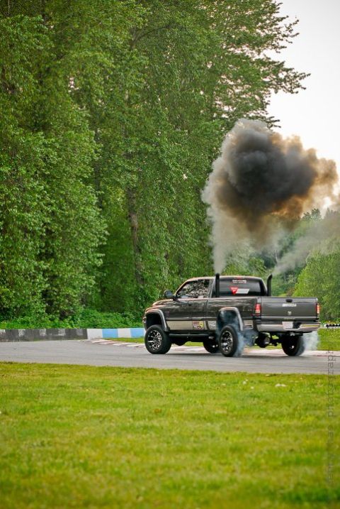 2002 Dodge 2500 photo