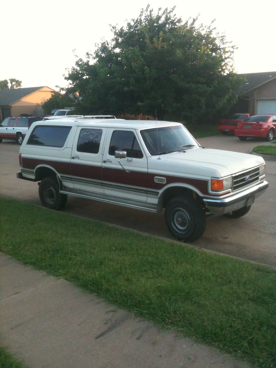 1989 Ford C-350 (Centurion Conversions) “TinyII”