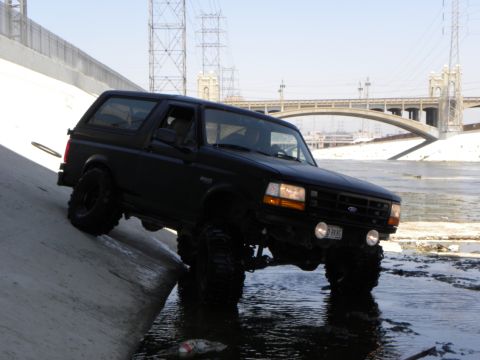1995 Ford Bronco photo
