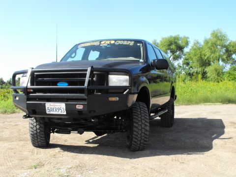 2001 Ford Excursion photo