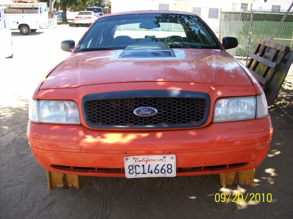 2002 Ford Crown Victoria “Sneaky Snake”