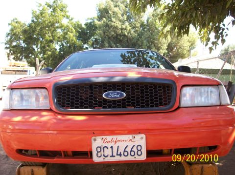 2002 Ford Crown Victoria photo