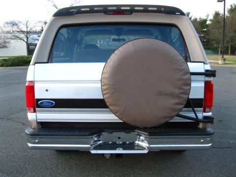 1996 Ford Bronco photo