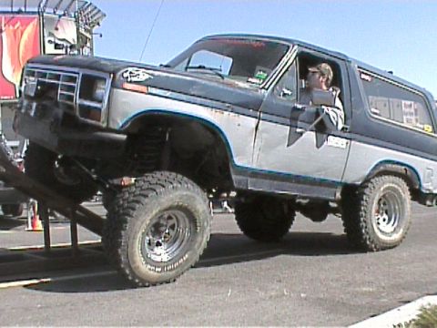 1985 Ford Bronco photo