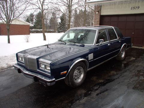 1983 Chrysler Fifth Avenue “Back up”