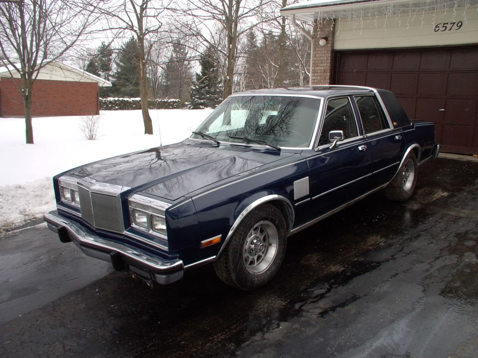 1983 Chrysler Fifth Avenue “Back up”