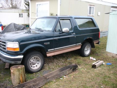 1995 Ford Bronco photo