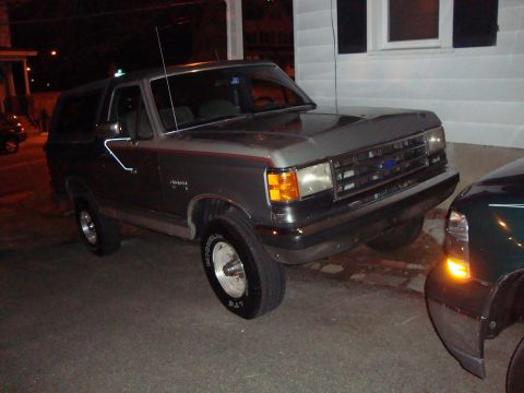 1991 Ford Bronco photo
