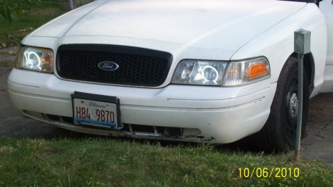 2004 Ford Crown Victoria photo