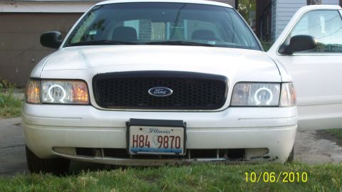 2004 Ford Crown Victoria photo