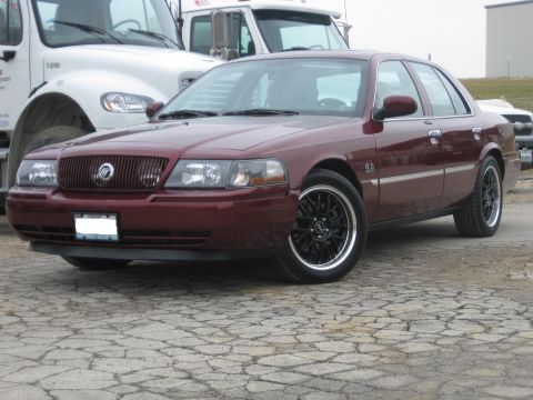 2004 Mercury Grand Marquis photo