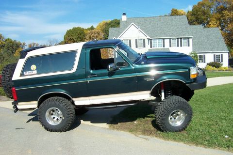 1992 Ford Bronco “pepe”