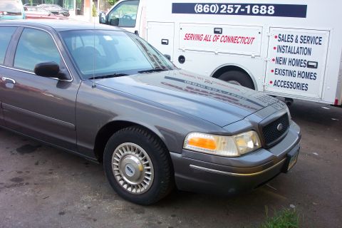 1998 Ford Crown Victoria photo