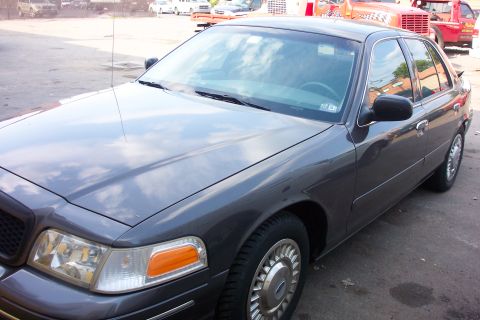 1998 Ford Crown Victoria photo