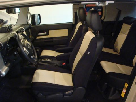2010 Toyota FJ Cruiser photo