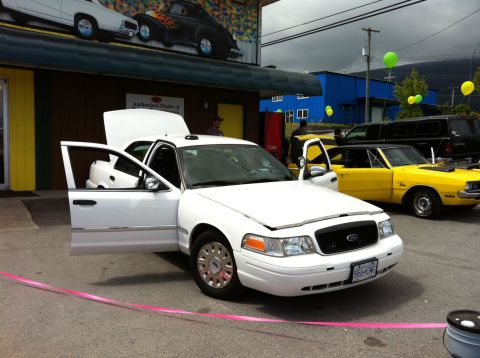 2005 Ford Crown Victoria photo