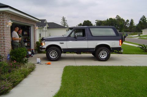 1993 Ford Bronco “blue”