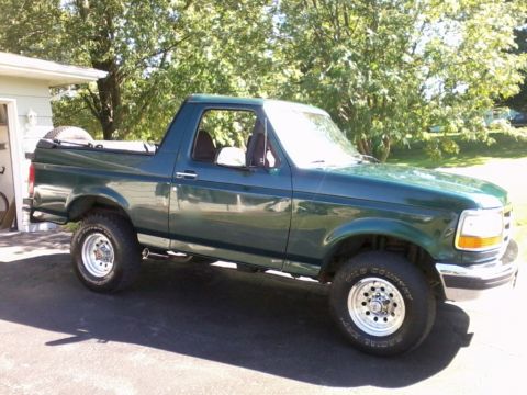 1993 Ford Bronco photo