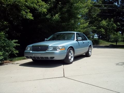2003 Mercury Grand Marquis photo