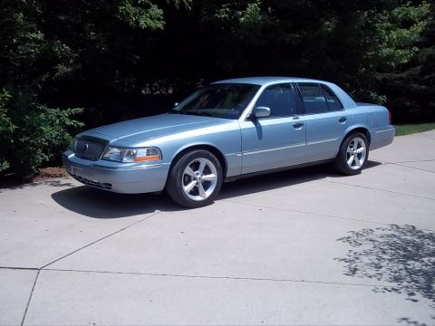 2003 Mercury Grand Marquis photo