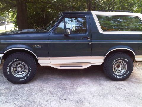 1993 Ford Bronco photo