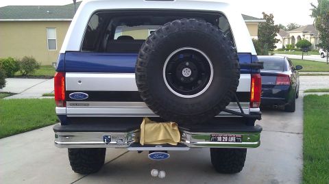1996 Ford Bronco photo