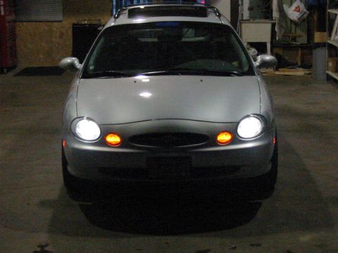 1998 Ford Taurus photo