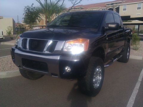 2008 Nissan Titan photo