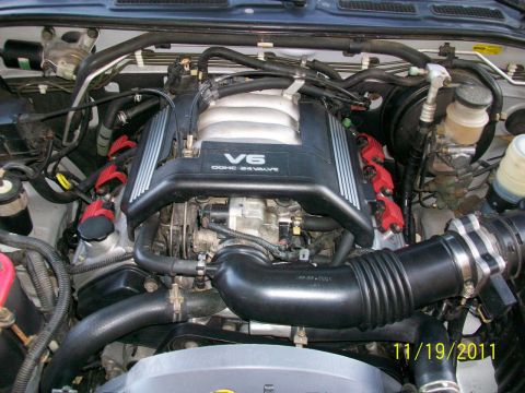 1999 Isuzu Vehicross photo