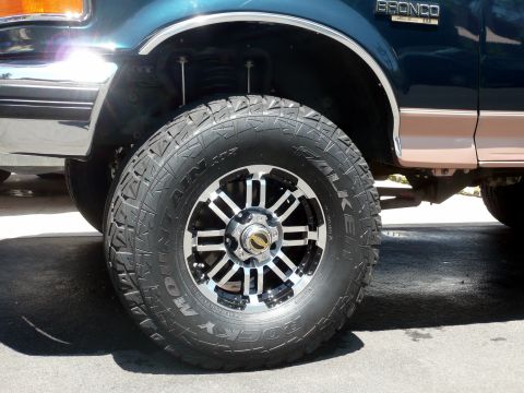 1995 Ford Bronco photo
