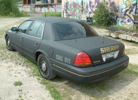 2003 Ford Crown Victoria photo
