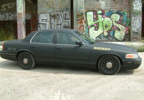2003 Ford Crown Victoria photo