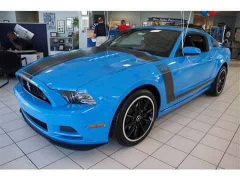 2013 Ford Mustang photo