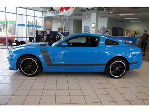 2013 Ford Mustang photo