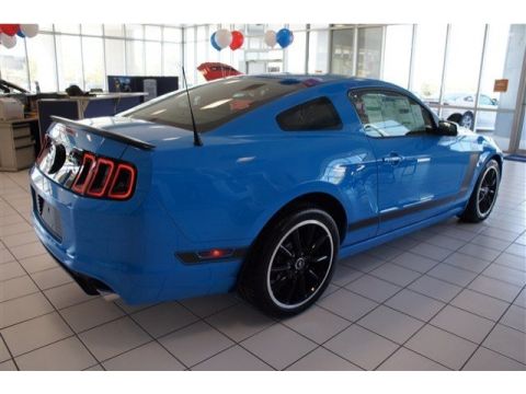 2013 Ford Mustang photo