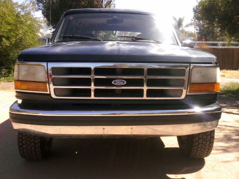 1994 Ford Bronco photo