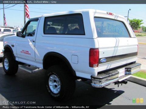 1993 Ford Bronco photo
