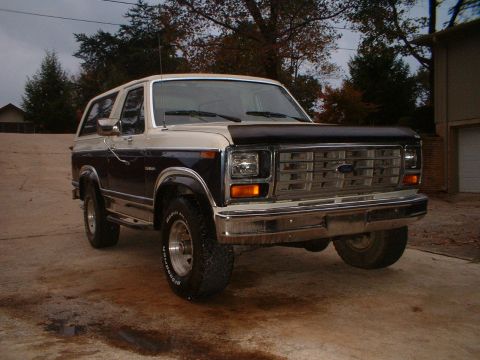 1982 Ford Bronco photo