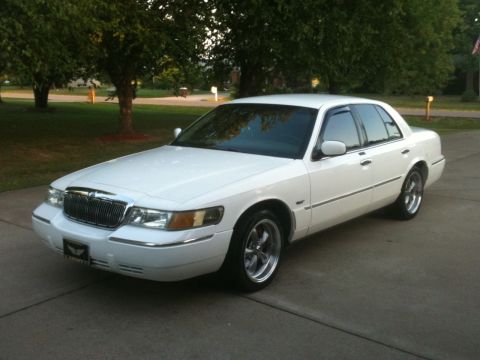 2001 Mercury Grand Marquis photo