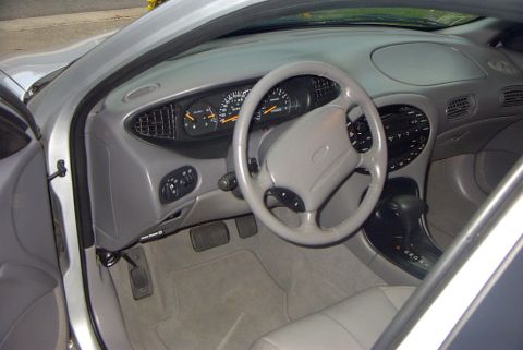 1998 Ford Taurus photo