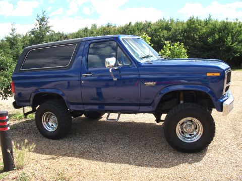 1982 Ford Bronco photo