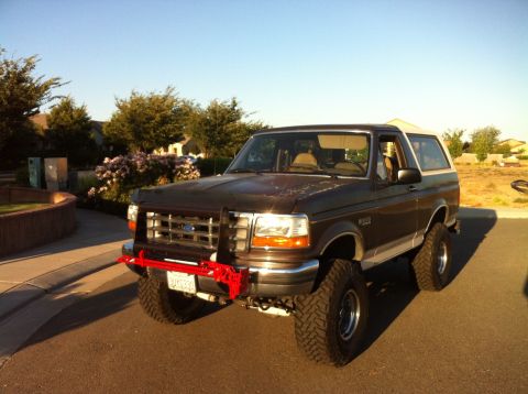 1992 Ford Bronco photo