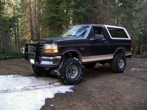 1992 Ford Bronco photo